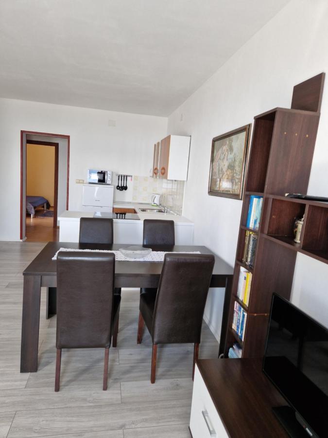 Apartments Velic Crikvenica Luaran gambar
