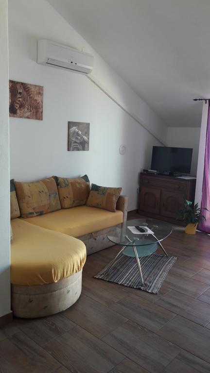 Apartments Velic Crikvenica Luaran gambar