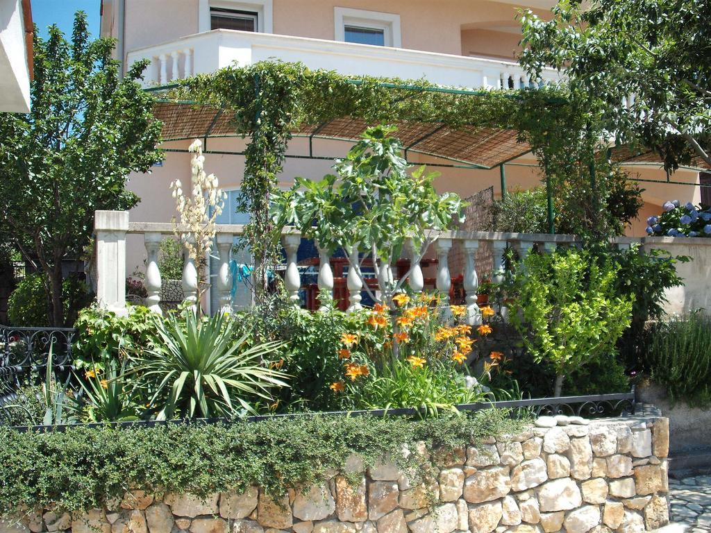 Apartments Velic Crikvenica Luaran gambar
