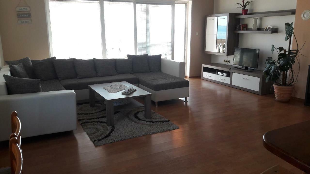 Apartments Velic Crikvenica Luaran gambar